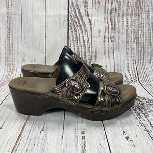 Dansko Sophie Gold Brown Leather Tooled Sandals, Women’s size 42/12